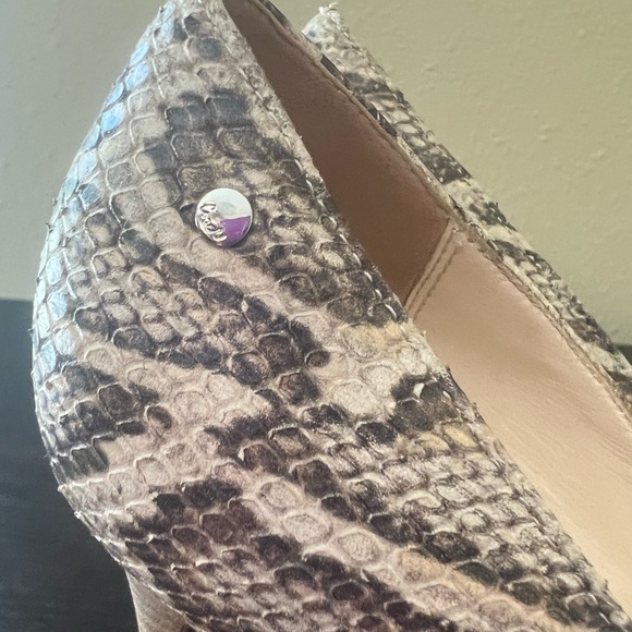 COACH Ladies Python Print Shoes size 8.5 - Picture 5 of 15